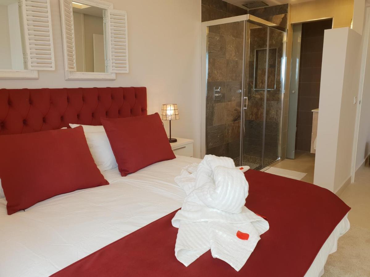 Fantastic Apartment In Front Of The Sea & Marina Эстепона Экстерьер фото