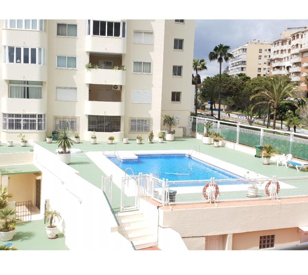 Fantastic Apartment In Front Of The Sea & Marina Эстепона Экстерьер фото